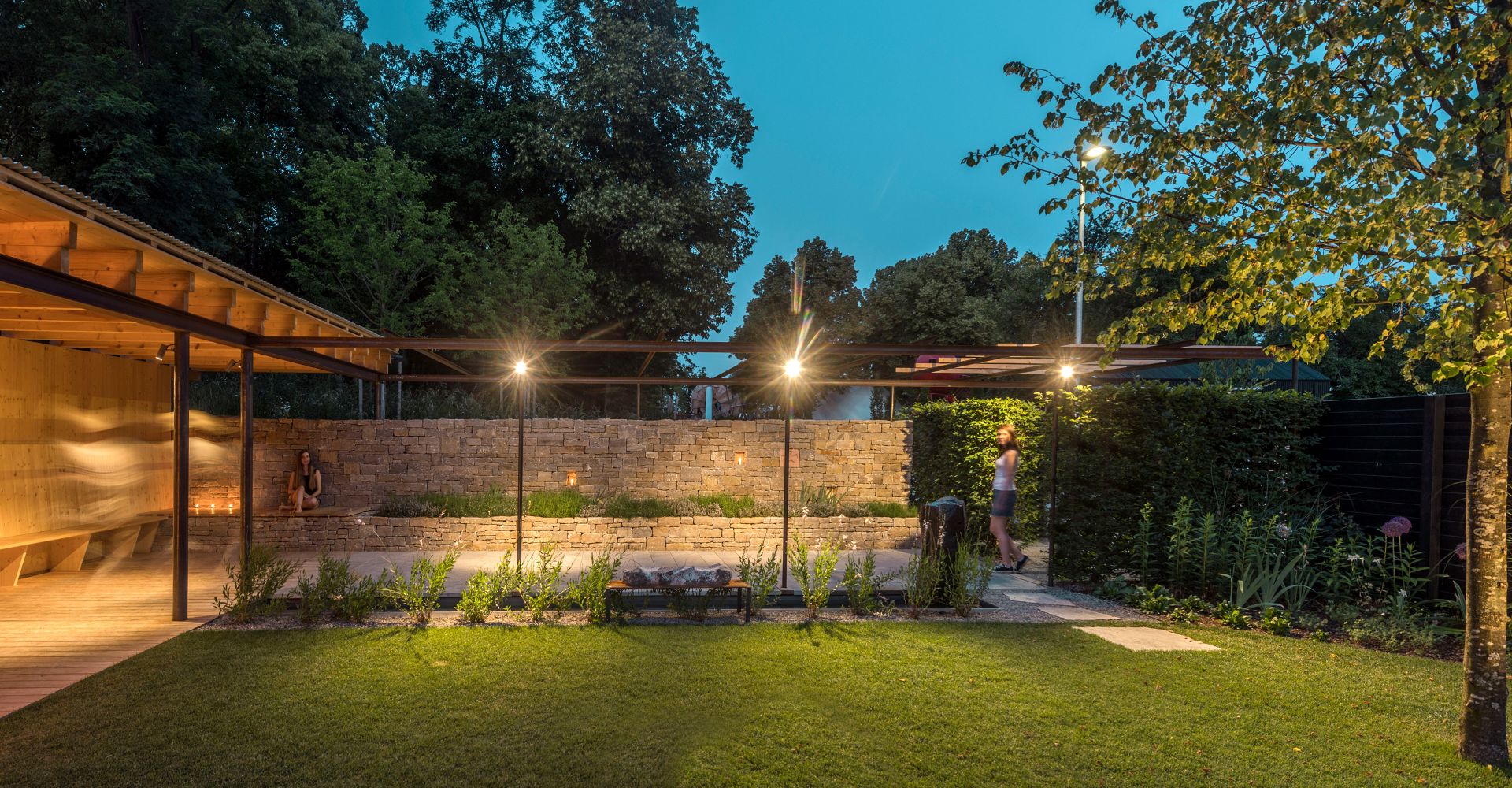 Zeitsparender Garten am Abend